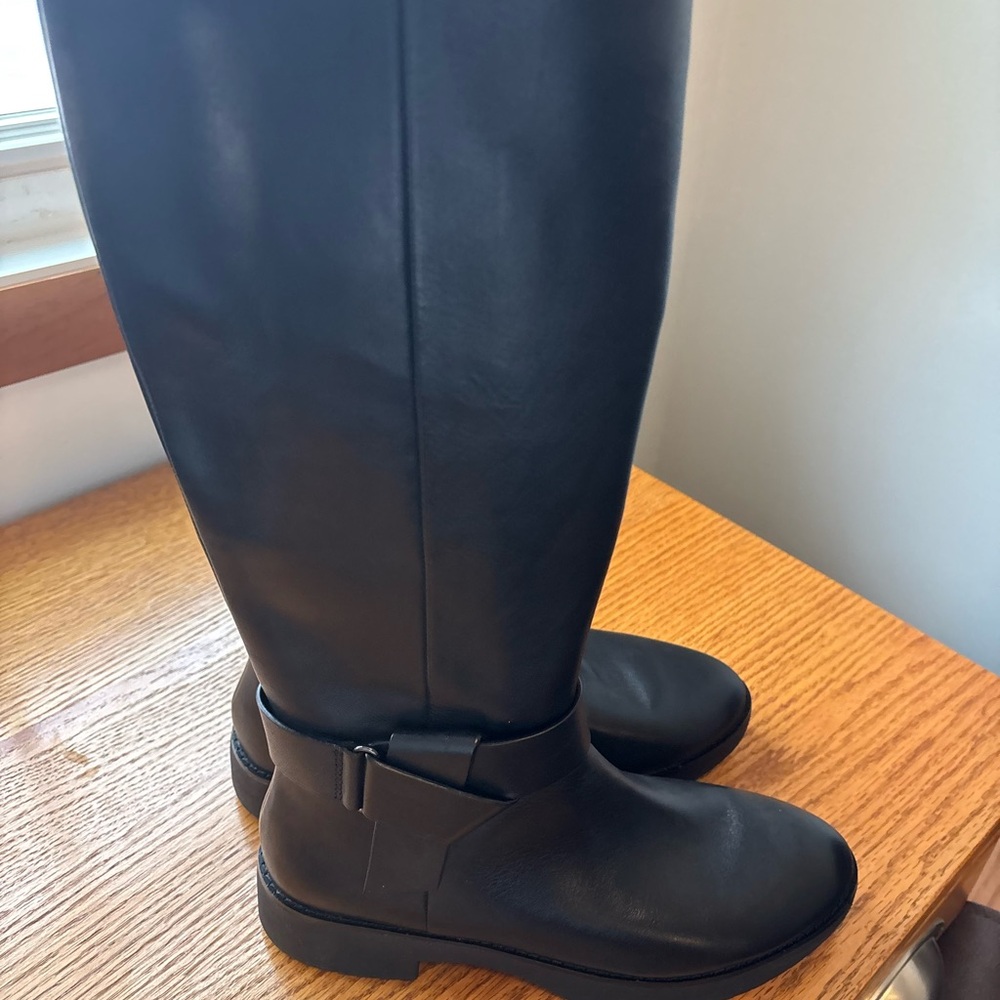 FitFlop Black Knee-High Leather Boots